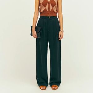 *NWOT* REFORMATION - Grey Pinstripe Mason Pant (0)